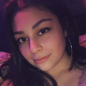 Meet your Posher, Paulinena